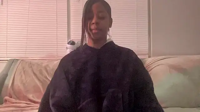 Snapshot of piscesaurora chatting on January 12, 2026, 12:38 am piscesaurora online show from January 12, 2026, 12:38 am