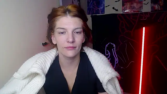 VanessaRey  online show from November 17, 2025, 5:57 am