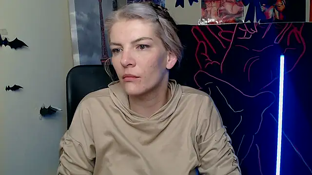 Snapshot of VanessaRey_ chatting on May 14, 2026, 3:57 am VanessaRey online show from May 14, 2026, 3:57 am