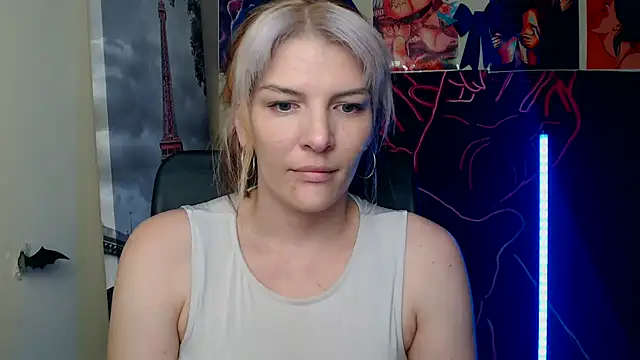 Snapshot of VanessaRey_ chatting on May 18, 2026, 3:07 pm VanessaRey online show from May 18, 2026, 3:07 pm