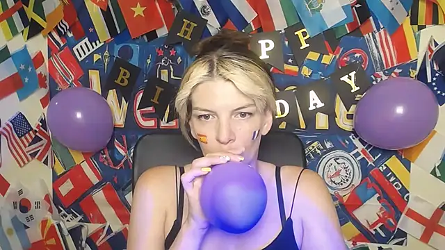 VanessaRey  online show from July 14, 2026, 7:46 am