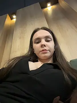 MilaBee online show from March 2, 2026, 5:08 am