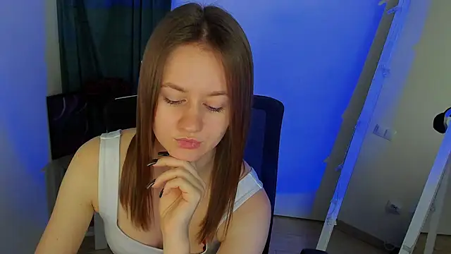 Catherine e online show from October 25, 2025, 6:35 pm