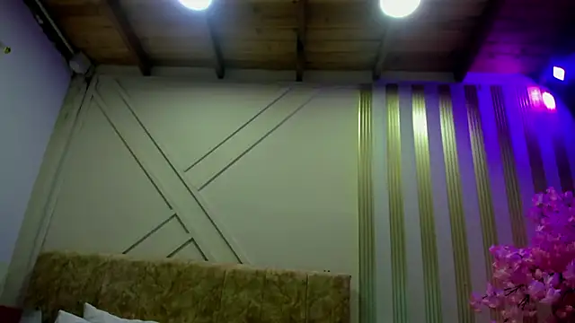 angelinarouse  online show from January 11, 2026, 1:32 am