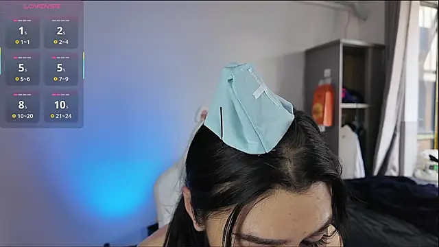 Snapshot of Rainbow-sweet chatting on December 4, 2025, 7:17 am Rainbow-sweet online show from December 4, 2025, 7:17 am