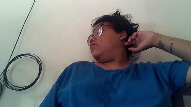 Valeria Tiffany online show from April 4, 2026, 2:14 pm