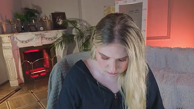 Jes Solar online show from December 3, 2025, 8:51 pm