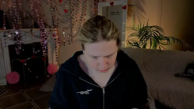 Jes Solar online show from February 22, 2026, 10:52 pm