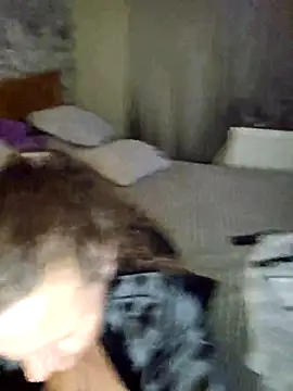 MissQueenBeex online show from November 16, 2025, 8:36 pm