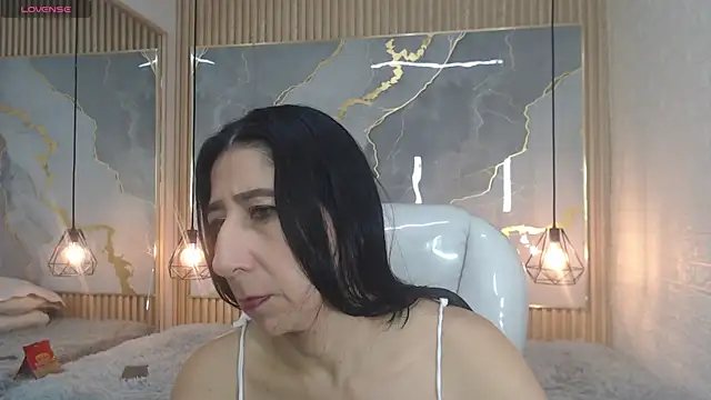 Snapshot of nei_girl chatting on November 15, 2025, 11:29 am nei girl online show from November 15, 2025, 11:29 am