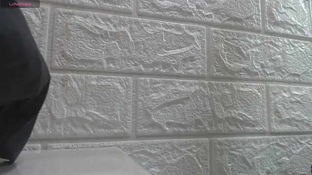 Snapshot of nei_girl chatting on December 17, 2025, 11:16 am nei girl online show from December 17, 2025, 11:16 am