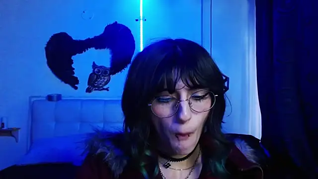 goth minerva online show from September 18, 2025, 1:46 pm