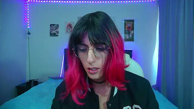 goth minerva online show from April 1, 2026, 1:52 pm