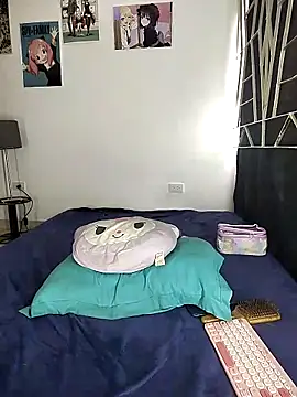 KARINNA  RAVEN online show from September 28, 2025, 5:40 pm