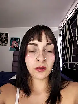 KARINNA  RAVEN online show from April 4, 2026, 9:56 pm