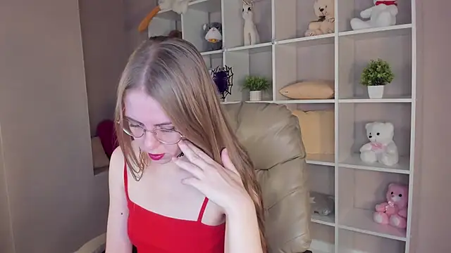 Joann Shermann online show from November 4, 2025, 1:16 am