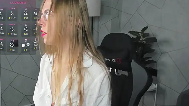 Joann Shermann online show from November 14, 2025, 1:15 am