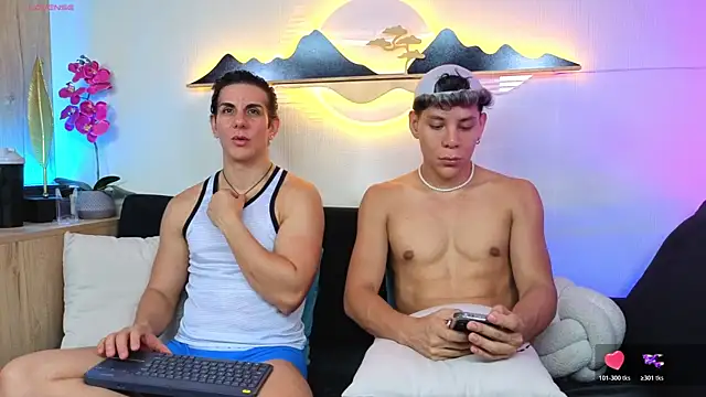 Snapshot of Almiboys chatting on April 7, 2026, 3:51 am Almiboys online show from April 7, 2026, 3:51 am