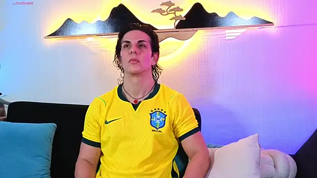 Snapshot of Almiboys chatting on April 9, 2026, 3:28 am Almiboys online show from April 9, 2026, 3:28 am