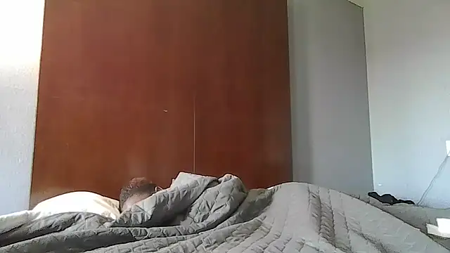 msvelvet20 online show from March 18, 2025, 11:20 pm