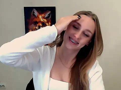 Snapshot of Doll_Angelina chatting on October 14, 2025, 6:14 am Doll Angelina online show from October 14, 2025, 6:14 am