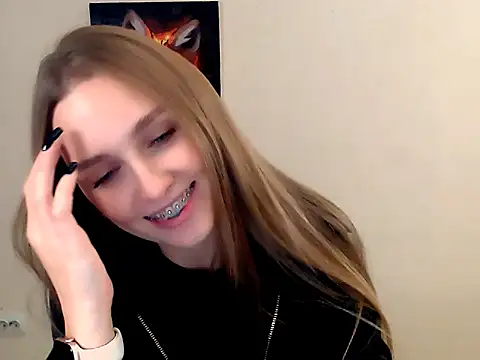 Snapshot of Doll_Angelina chatting on October 18, 2025, 5:54 am Doll Angelina online show from October 18, 2025, 5:54 am