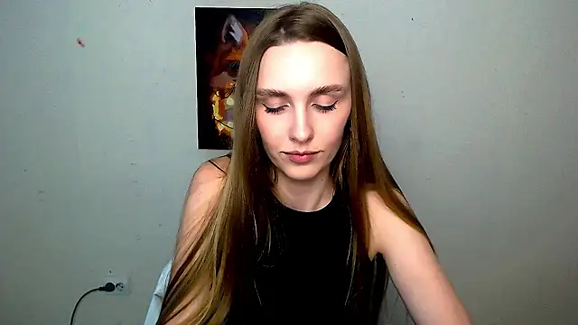 Snapshot of Doll_Angelina chatting on May 29, 2026, 6:11 am Doll Angelina online show from May 29, 2026, 6:11 am