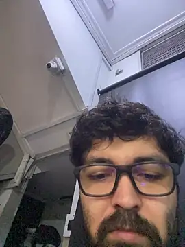 Freakydrag online show from November 16, 2025, 4:18 am