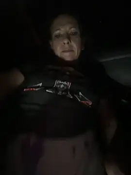 Lilbeezie81 online show from March 2, 2026, 2:47 am