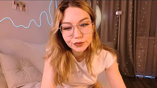 Lilo Sims online show from November 29, 2025, 1:19 am