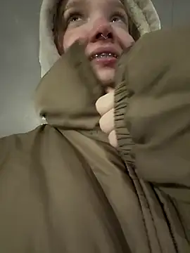 bambi lu online show from January 13, 2026, 5:51 pm