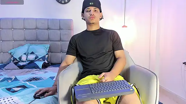 samxx muscle online show from September 10, 2025, 1:22 pm