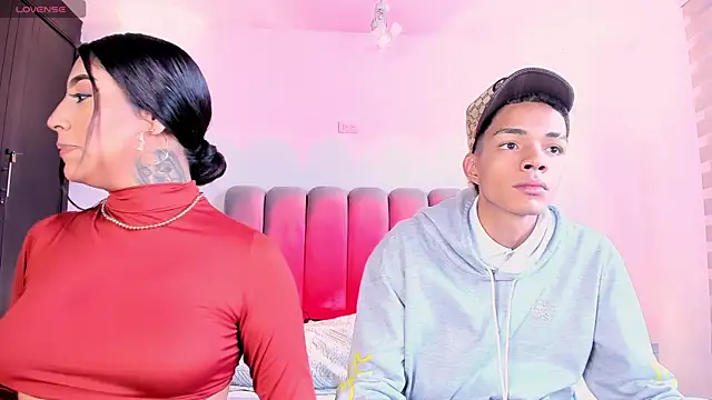 candyandmarilyn online show from October 7, 2025, 8:06 pm