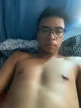 hiaguexxx online show from November 8, 2025, 6:40 pm