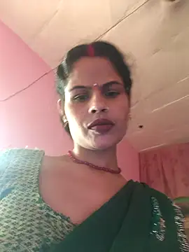 Snapshot of Eshna_Dabral chatting on October 20, 2025, 8:48 am Eshna Dabral online show from October 20, 2025, 8:48 am