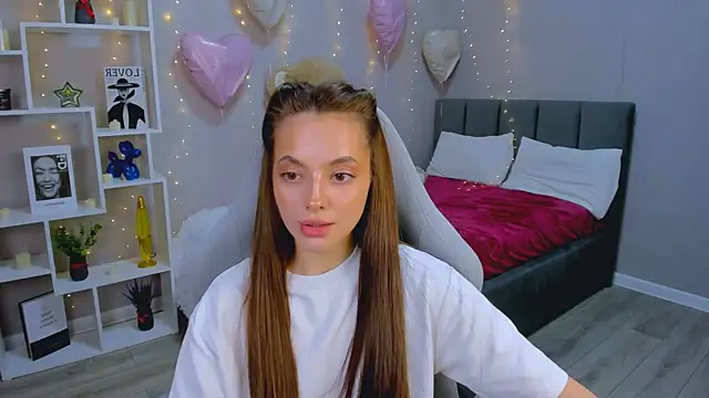 MelanieAlves online show from March 9, 2026, 6:01 pm