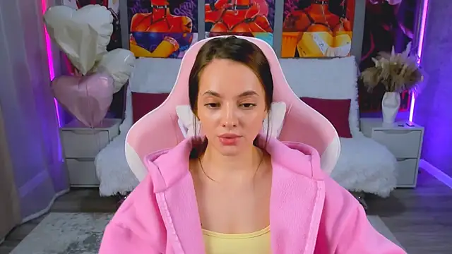 MelanieAlves online show from March 10, 2026, 6:02 pm