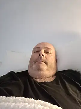 Alexis Bull online show from March 21, 2025, 8:39 am