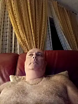 Alexis Bull online show from September 13, 2025, 11:37 pm