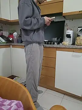 Snapshot of tipetto06 chatting on April 16, 2026, 10:05 am tipetto06 online show from April 16, 2026, 10:05 am