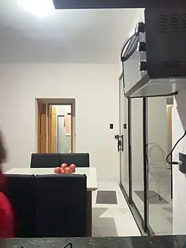 Manu 2002  online show from April 3, 2026, 3:15 am