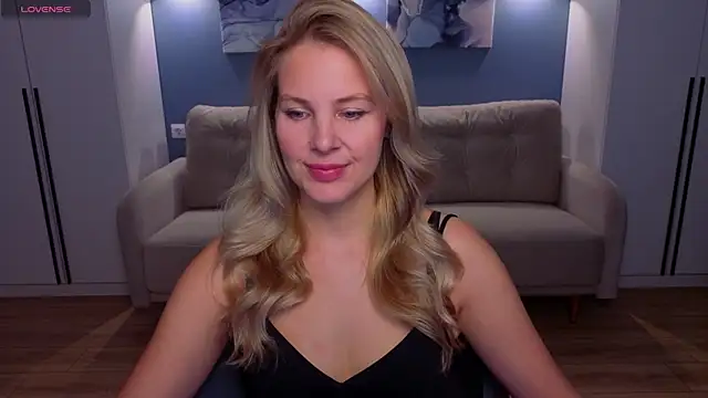 Snapshot of MelanieBennett chatting on May 14, 2026, 6:20 am MelanieBennett online show from May 14, 2026, 6:20 am