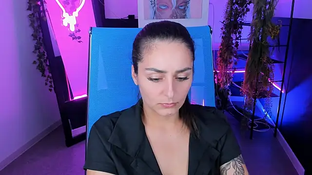 ValeriiMills online show from September 10, 2025, 3:01 pm