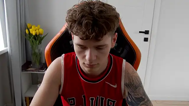 DanyDavis online show from March 8, 2026, 9:02 am