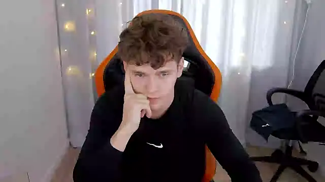 DanyDavis online show from April 10, 2026, 8:52 am