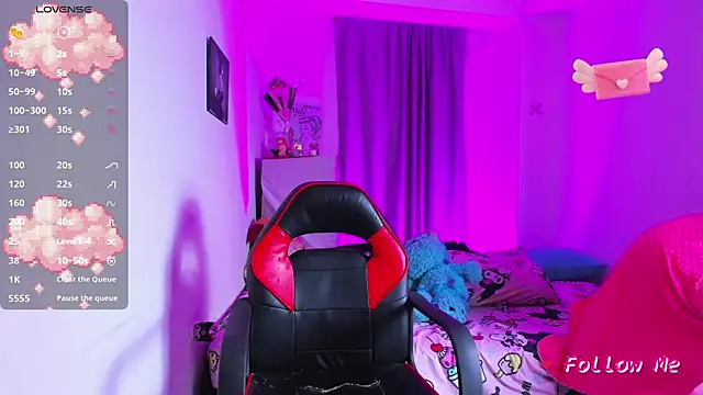 SkylerBennet online show from March 31, 2026, 4:13 am