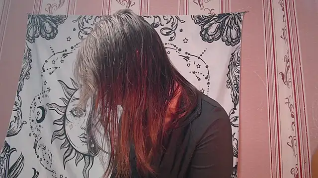 Snapshot of Thighswithspikes chatting on September 11, 2025, 8:36 am Thighswithspikes online show from September 11, 2025, 8:36 am