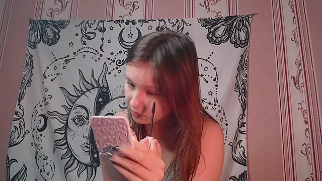 Snapshot of Thighswithspikes chatting on September 16, 2025, 8:04 am Thighswithspikes online show from September 16, 2025, 8:04 am