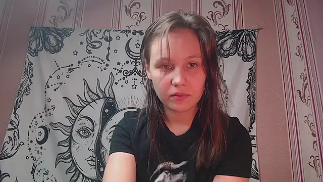 Snapshot of Thighswithspikes chatting on October 1, 2025, 12:55 pm Thighswithspikes online show from October 1, 2025, 12:55 pm