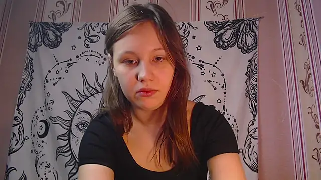 Snapshot of Thighswithspikes chatting on October 29, 2025, 7:54 am Thighswithspikes online show from October 29, 2025, 7:54 am